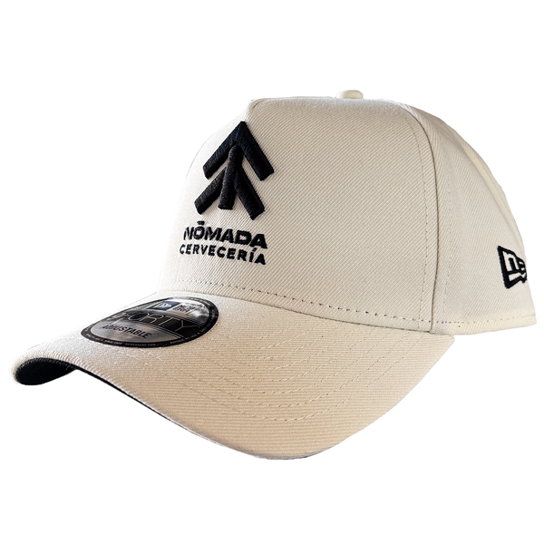(PREVENTA) GORRA NEW ERA x CERVECERÍA NÓMADA 9FIFTY (BLANCA CON LOGO NEGRO)
